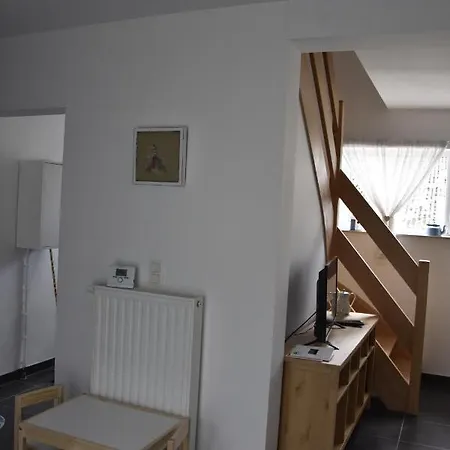 La Petite Maison Mettet Vakantiehuis Ermeton-sur-Biert